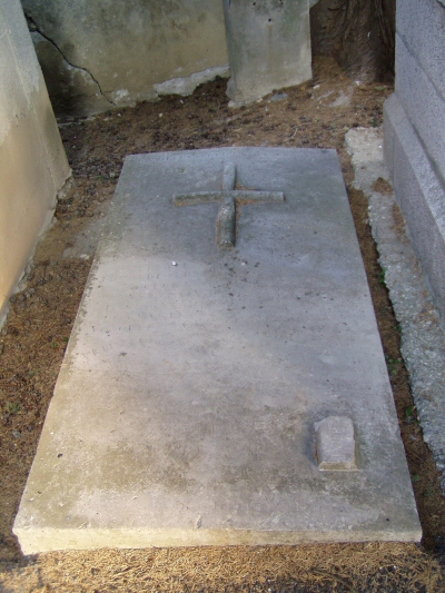 Het graf van Henri Boudet op het kerkhof van Axat.