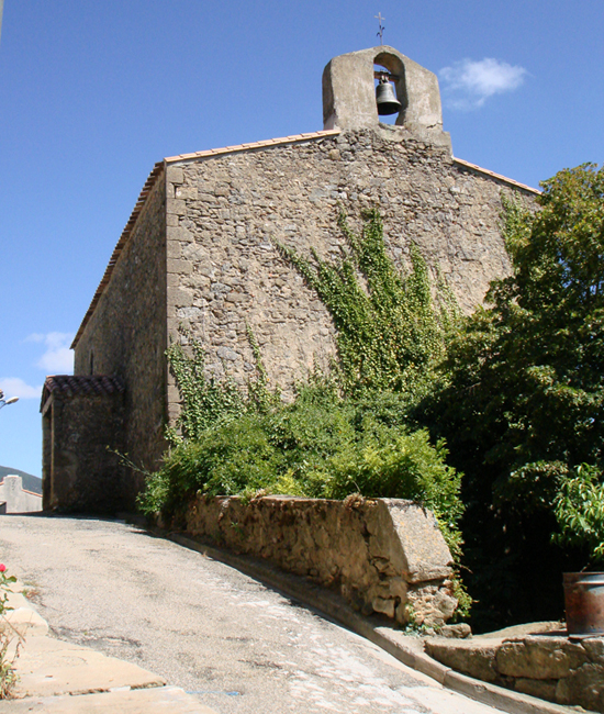 De kerk van Coustaussa