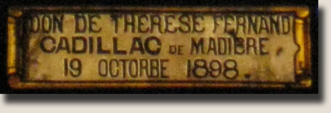 De glasramen werden bijna allemaal aangekocht door mevrouw Thérèse Fernand Cadillac de Madière op 19 oktober 1898