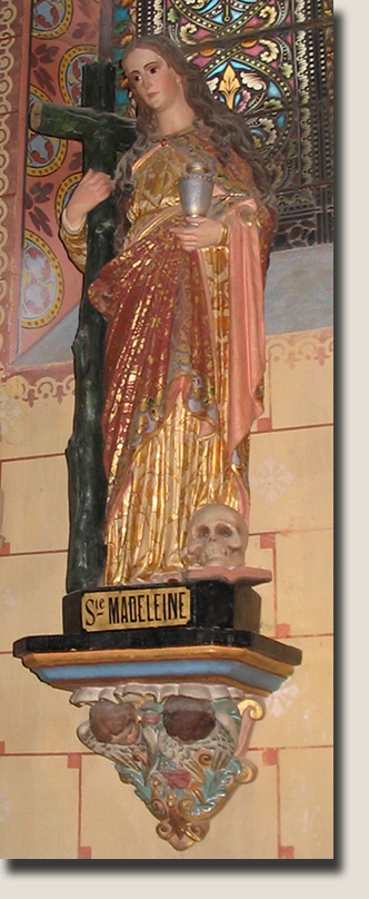 Het beeld van Maria Magdalena in de kerk van Rennes-le-Château